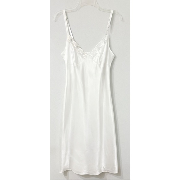 Marks & Spencer White Lace Trim Full Midi Slip Size 8 - Picture 16 of 16